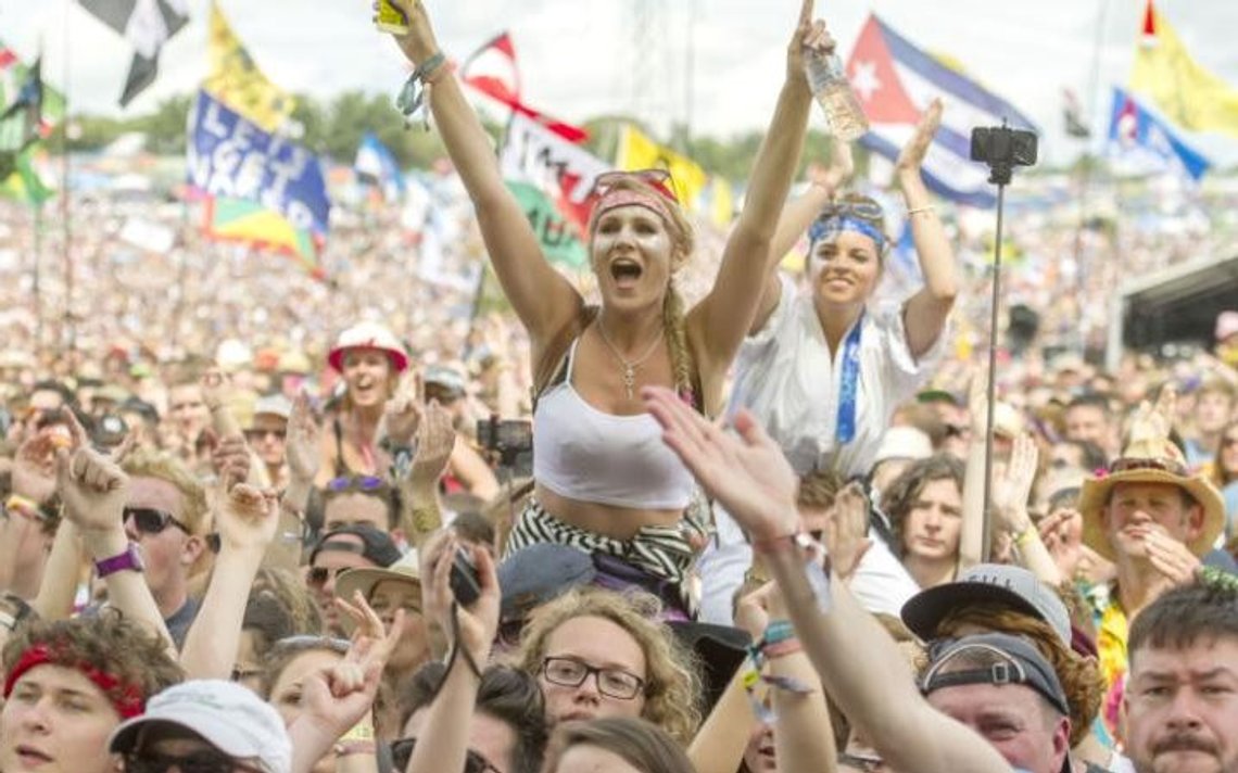 Crowd-large_trans++nntzVh6i2V8vnWmVeYqabrgQYQDKVrQ5Lo9hlU6YQPw