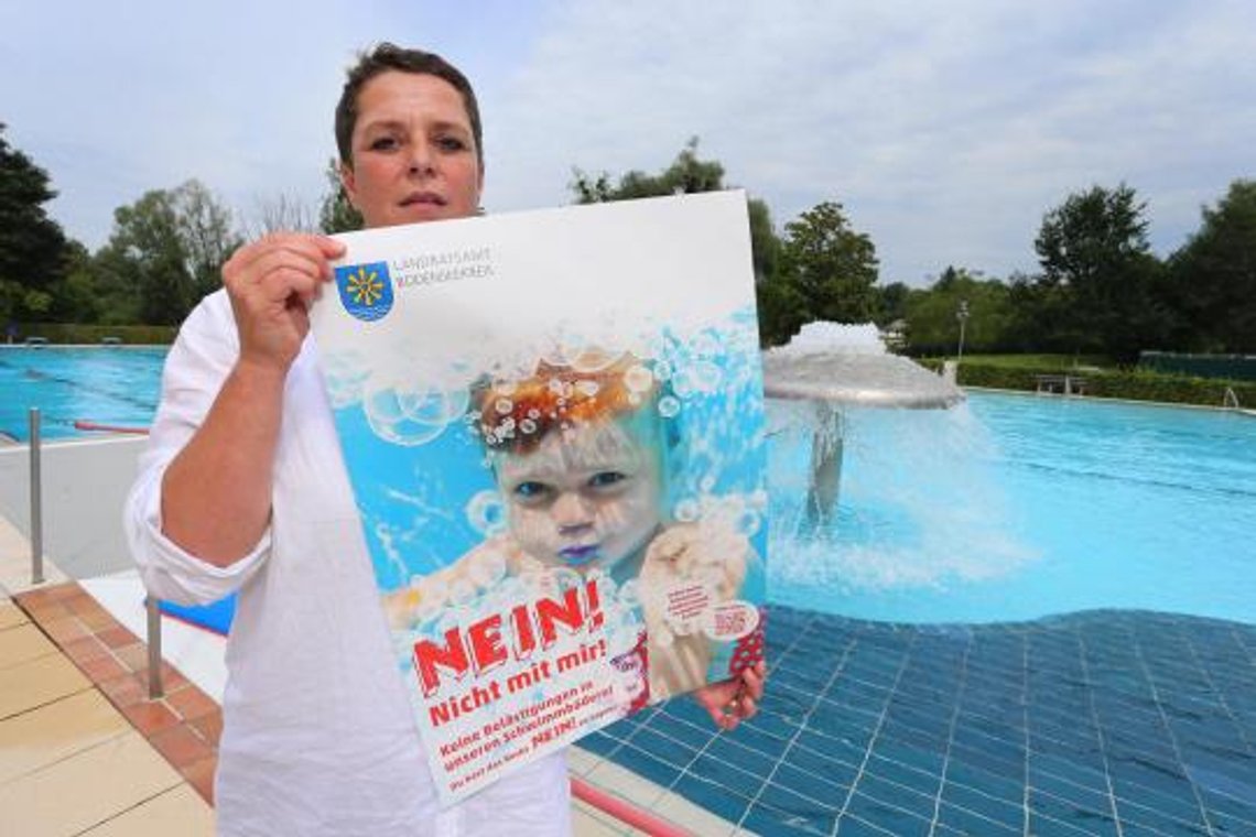 Praeventionsprojekt-gegen-Belaestigung-in-Schwimmbaedern-2-