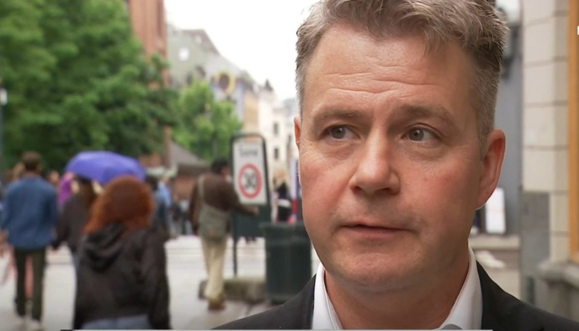 Abdirahman burde sittet i forvaring i påvente av utvisning fra Norge. Da hadde han ikke kunnet begå enda en voldtekt, sier Per-Willy Amundsen, som vil forfølge saken overfor justisministeren. Abdirahman burde sittet i forvaring i påvente av utvisning fra Norge. Da hadde han ikke kunnet begå enda en voldtekt, sier Per-Willy Amundsen, som vil forfølge saken overfor justisministeren.