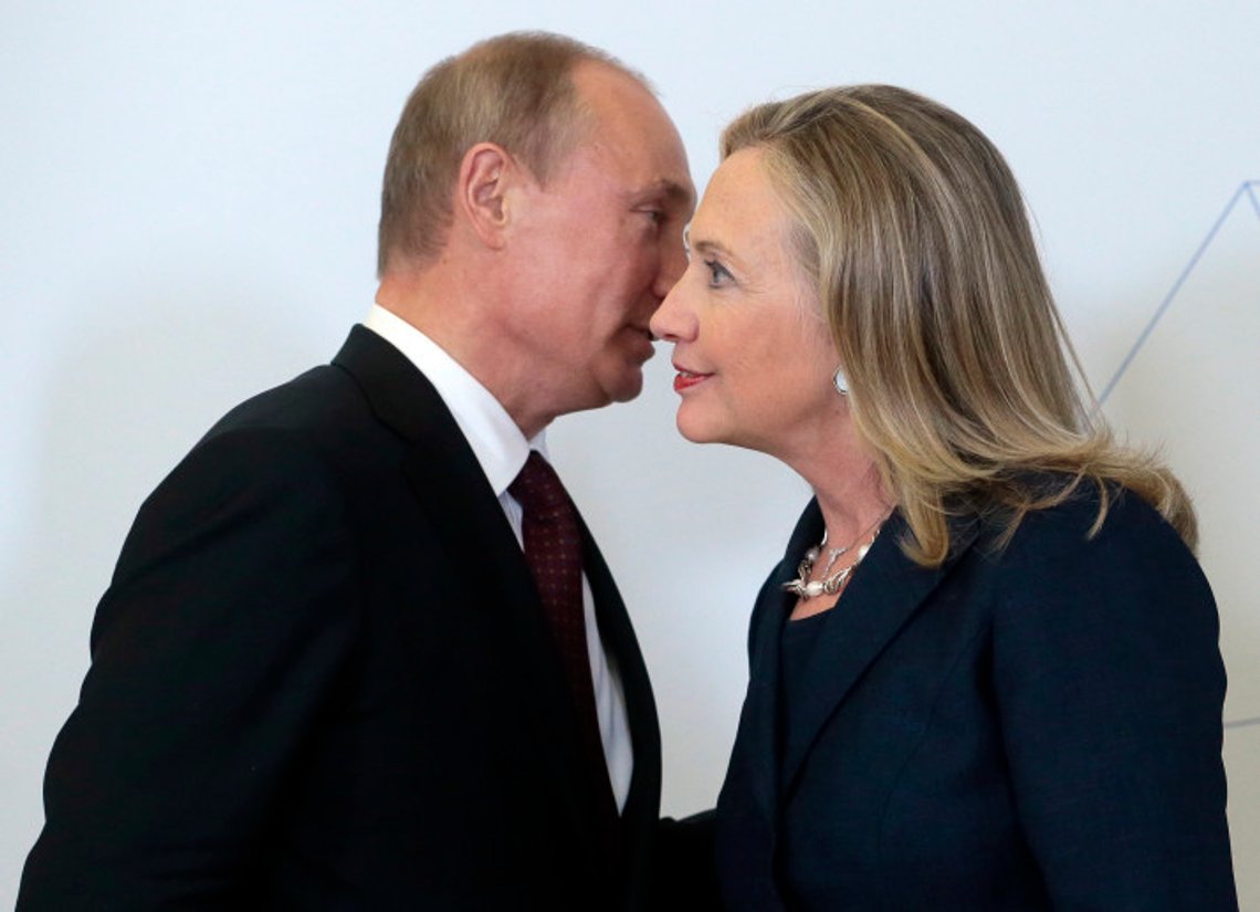 epa03389343 Russian President Vladimir Putin (L) meets U.S. Secretary of State Hillary Rodham Clinton (R) on her arrival at the Asian-Pacific Economic Cooperation (APEC) Summit in Vladivostok, Russia 08 September 2012. EPA/MIKHAIL METZEL / POOL epa03389343 Russian President Vladimir Putin (L) meets U.S. Secretary of State Hillary Rodham Clinton (R) on her arrival at the Asian-Pacific Economic Cooperation (APEC) Summit in Vladivostok, Russia 08 September 2012. EPA/MIKHAIL METZEL / POOL