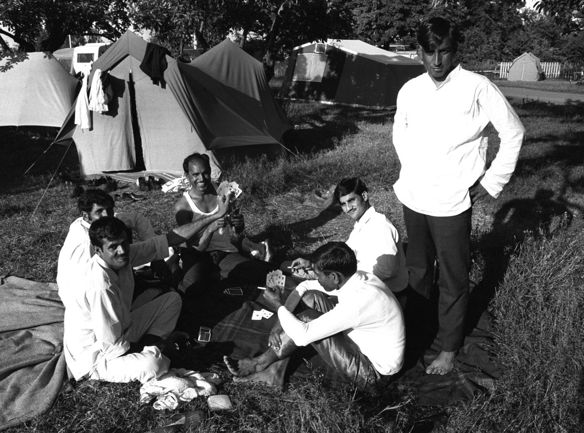 Oslo 19710107. Pakistanere i Oslo, her på Ekeberg Camping.
Foto: T. Skillestad / NTB / SCANPIX Oslo 19710107. Pakistanere i Oslo, her på Ekeberg Camping.
Foto: T. Skillestad / NTB / SCANPIX