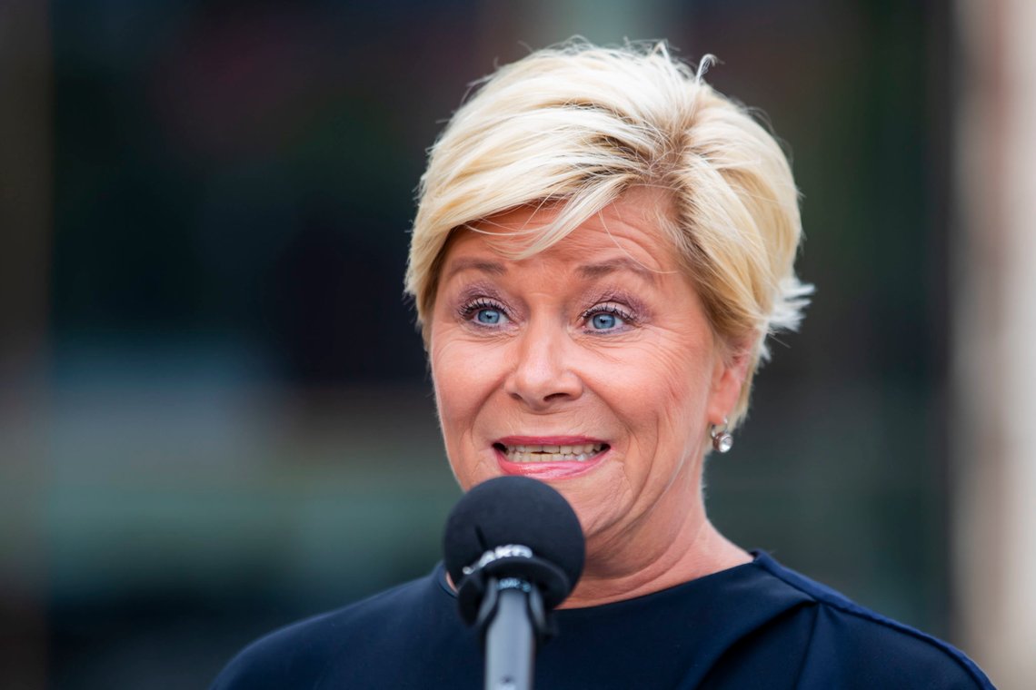 Oslo 2019828.
Finansminister Siv Jensen (Frp) og de andre partilederne i regjeringen møter pressen før starten av høstkonferansen for statsbudsjettet for 2020. Pressekonferansen finner sted ved statsministerens kontor i Oslo onsdag morgen.
Foto: Håkon Mosvold Larsen / NTB scanpix Oslo 2019828.
Finansminister Siv Jensen (Frp) og de andre partilederne i regjeringen møter pressen før starten av høstkonferansen for statsbudsjettet for 2020. Pressekonferansen finner sted ved statsministerens kontor i Oslo onsdag morgen.
Foto: Håkon Mosvold Larsen / NTB scanpix
