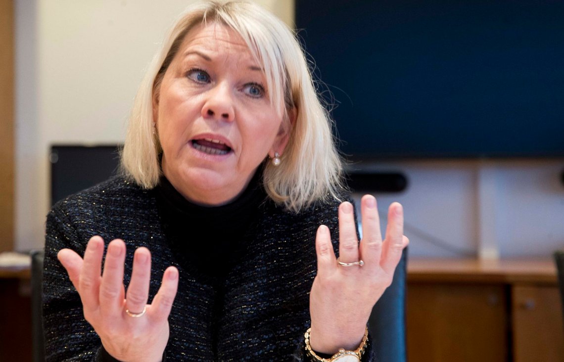 Nå kan utviste utlendinger få strengere straff for å bli værende i landet. – Det er viktig med strenge tiltak, sier justisminister Monica Mæland (H). Foto: Terje Pedersen / NTB Nå kan utviste utlendinger få strengere straff for å bli værende i landet. – Det er viktig med strenge tiltak, sier justisminister Monica Mæland (H). Foto: Terje Pedersen / NTB