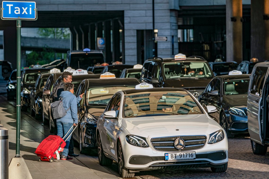 Storkontroll av taxier i Oslo og Akershus avslørte mangler i fleng. Her fra Taxinæringens demonstrasjon mot regjeringens forslag om deregulering av drosjemarkedet i mai 2019. Foto: Heiko Junge / NTB Storkontroll av taxier i Oslo og Akershus avslørte mangler i fleng. Her fra Taxinæringens demonstrasjon mot regjeringens forslag om deregulering av drosjemarkedet i mai 2019. Foto: Heiko Junge / NTB