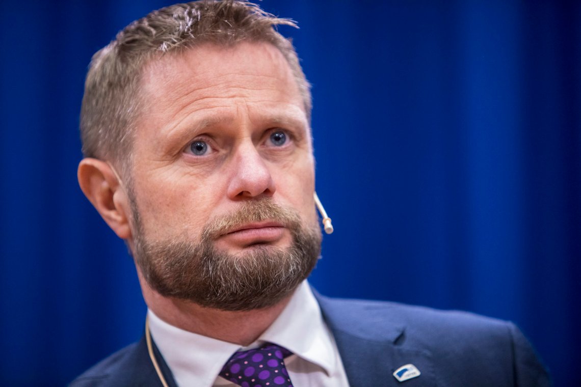 Oslo 20181217.
Helseminister Bent Høie orientere om vedtak knyttet til lisensfelling av ulv og andre tiltak i rovviltforvaltningen mandag morgen.
Foto: Ole Berg-Rusten / NTB Scanpix Oslo 20181217.
Helseminister Bent Høie orientere om vedtak knyttet til lisensfelling av ulv og andre tiltak i rovviltforvaltningen mandag morgen.
Foto: Ole Berg-Rusten / NTB Scanpix