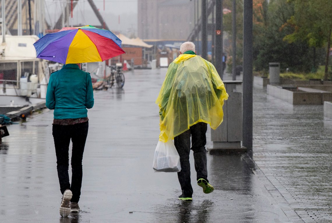 Oslo 20180911.
Mye regn og vått vær i ettermiddagsrushet tirsdag.
Foto: Vidar Ruud / NTB scanpix Oslo 20180911.
Mye regn og vått vær i ettermiddagsrushet tirsdag.
Foto: Vidar Ruud / NTB scanpix