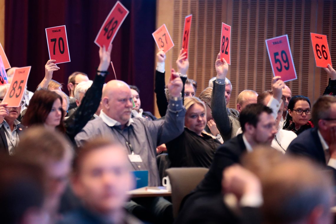 Gardermoen 20190505.
Statsråder og delegater på Frps landsmøtet Gardermoen søndag.
Foto: Lise Åserud / NTB scanpix Gardermoen 20190505.
Statsråder og delegater på Frps landsmøtet Gardermoen søndag.
Foto: Lise Åserud / NTB scanpix
