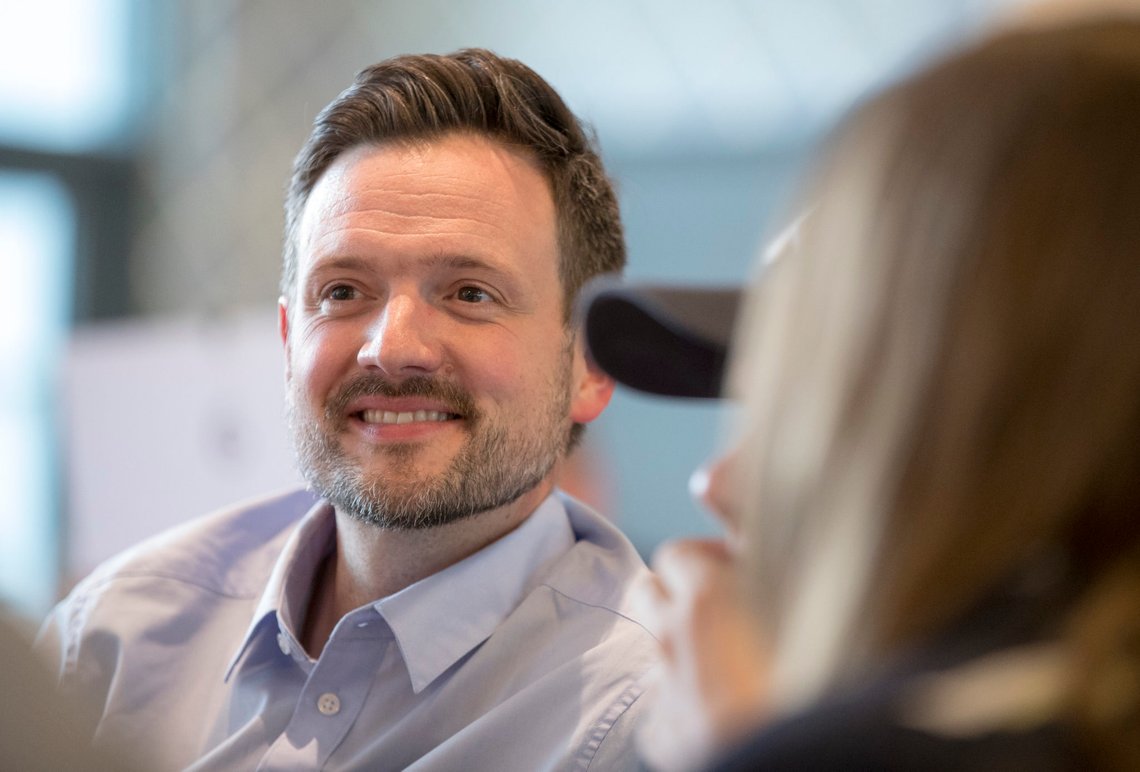 Oslo 20190430.
Utviklingsminister Dag-Inge Ulstein snakker med ungdom på Elvebakken vg. om klimautfordringene
Foto: Terje Pedersen / NTB scanpix Oslo 20190430.
Utviklingsminister Dag-Inge Ulstein snakker med ungdom på Elvebakken vg. om klimautfordringene
Foto: Terje Pedersen / NTB scanpix