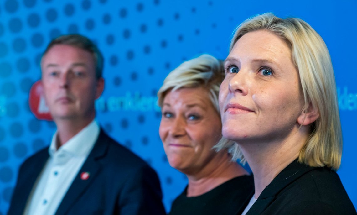 Oslo 20190920.
F.v. Terje Søviknes, Siv Jensen og Sylvi Listhaug etter sentralstyremøtet i Fremskrittspartiet der evaluering av årets lokalvalg sto på agendaen.
Foto: Heiko Junge / NTB scanpix Oslo 20190920.
F.v. Terje Søviknes, Siv Jensen og Sylvi Listhaug etter sentralstyremøtet i Fremskrittspartiet der evaluering av årets lokalvalg sto på agendaen.
Foto: Heiko Junge / NTB scanpix