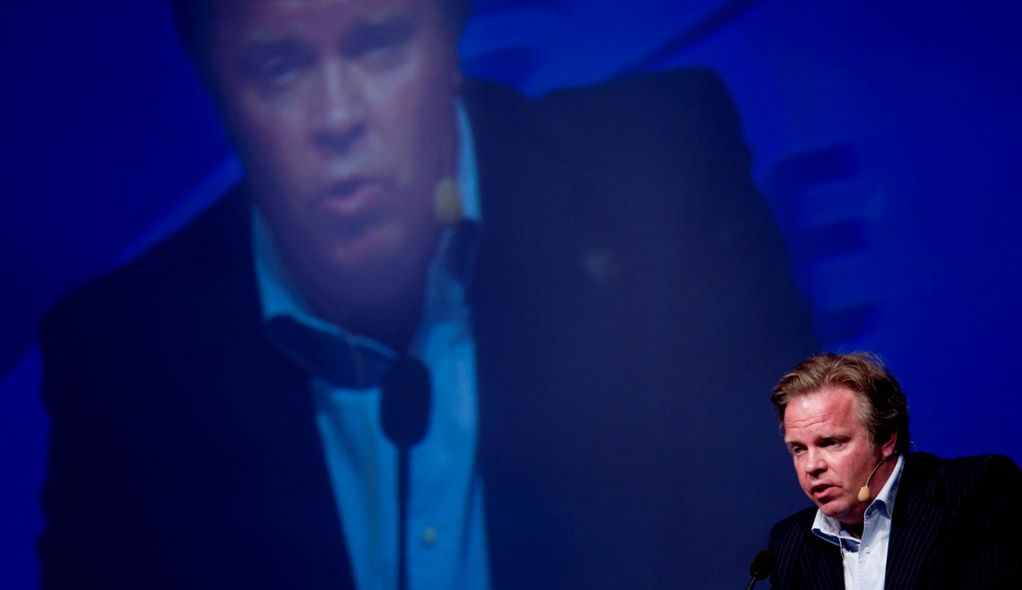 Oslo 20100509. Advokat Jon Wessel-Aas på talerstolen under debatten om Datalagringsdirektivet på Høyre sitt landsmøte i Oslo søndag.
Foto: Kyrre Lien / Scanpix . Oslo 20100509. Advokat Jon Wessel-Aas på talerstolen under debatten om Datalagringsdirektivet på Høyre sitt landsmøte i Oslo søndag.
Foto: Kyrre Lien / Scanpix .