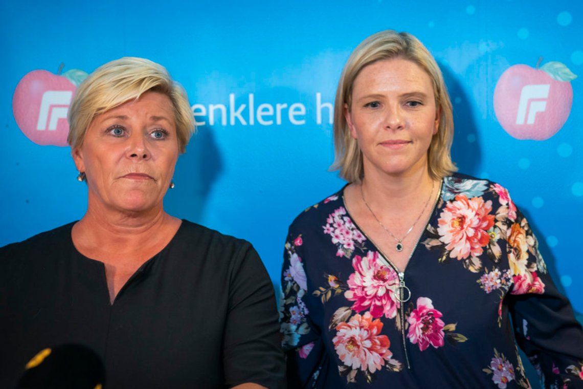 Oslo 20190818. Siv Jensen og Sylvi Listhaug etter det ekstraordinært landsstyremøte i Frp der status om de pågående forhandlingene om bompenger og regjeringsdeltagelse er på agendaen.
Foto: Heiko Junge / NTB scanpix Oslo 20190818. Siv Jensen og Sylvi Listhaug etter det ekstraordinært landsstyremøte i Frp der status om de pågående forhandlingene om bompenger og regjeringsdeltagelse er på agendaen.
Foto: Heiko Junge / NTB scanpix