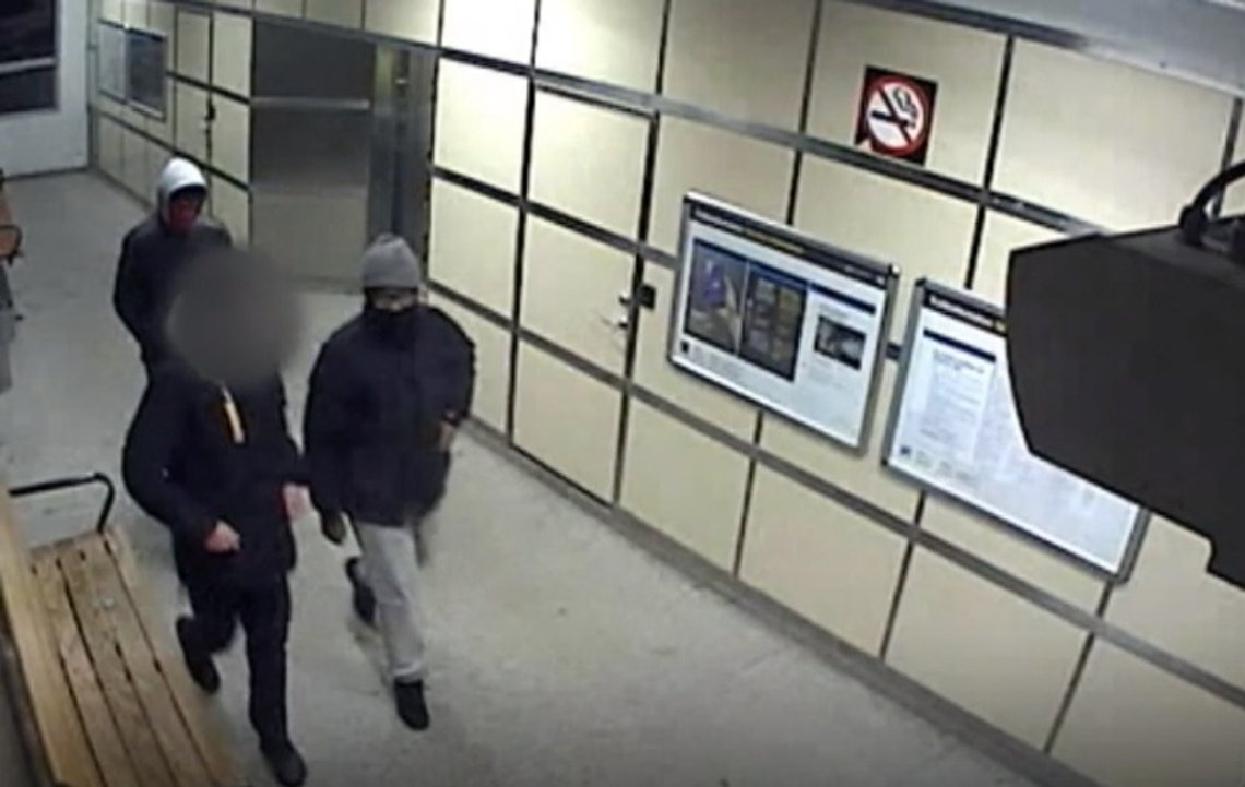 Stillbilde fra STV i forbindelse med fonedringsran. Illustrasjonsfoto: SVT Stillbilde fra STV i forbindelse med fonedringsran. Illustrasjonsfoto: SVT