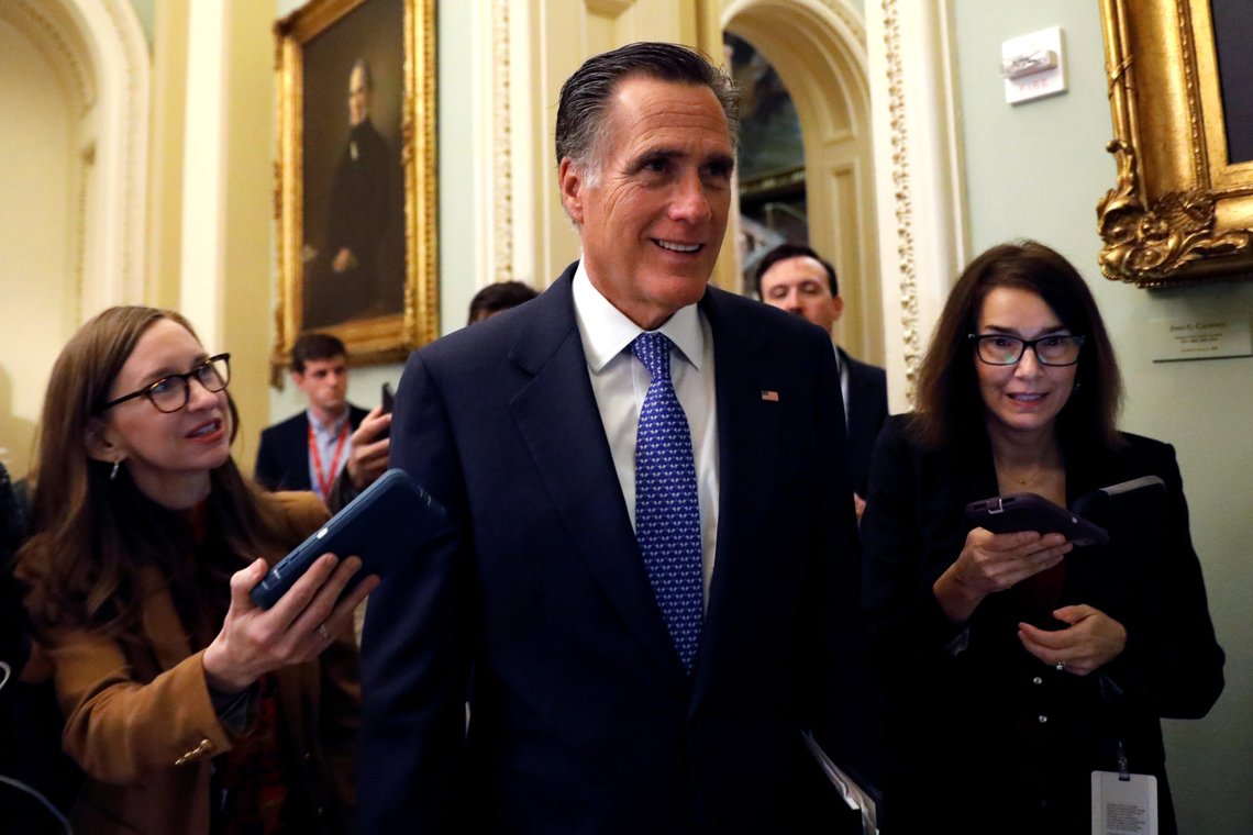 U.S. Senator Mitt Romney (R-UT) arrives for the resumption of the Senate impeachment trial of U.S. President Donald Trump at the U.S. Capitol in Washington, U.S., January 31, 2020. REUTERS/Brendan McDermid
U.S. Senator Mitt Romney (R-UT) arrives for the resumption of the Senate impeachment trial of U.S. President Donald Trump at the U.S. Capitol in Washington, U.S., January 31, 2020. REUTERS/Brendan McDermid