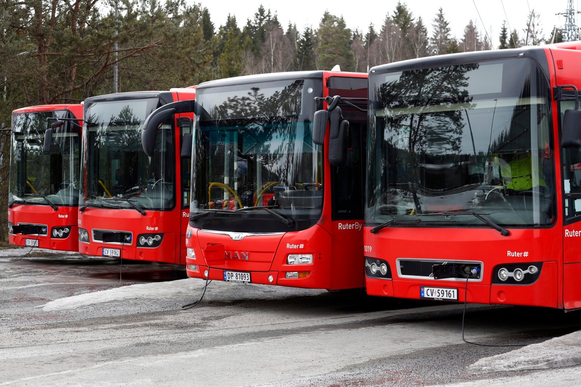 OSLO 20180403.
Parkerte busser hos Unibuss på Klemetsrud i Oslo
Foto: Cornelius Poppe / NTB scanpix OSLO 20180403.
Parkerte busser hos Unibuss på Klemetsrud i Oslo
Foto: Cornelius Poppe / NTB scanpix