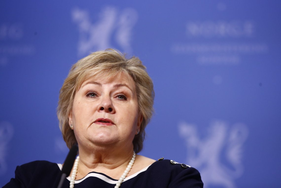 Oslo 20200314.
Statsminister Erna Solberg holder pressekonferanse i Oslo lørdag ettermiddag
Foto: Terje Pedersen / NTB scanpix Oslo 20200314.
Statsminister Erna Solberg holder pressekonferanse i Oslo lørdag ettermiddag
Foto: Terje Pedersen / NTB scanpix