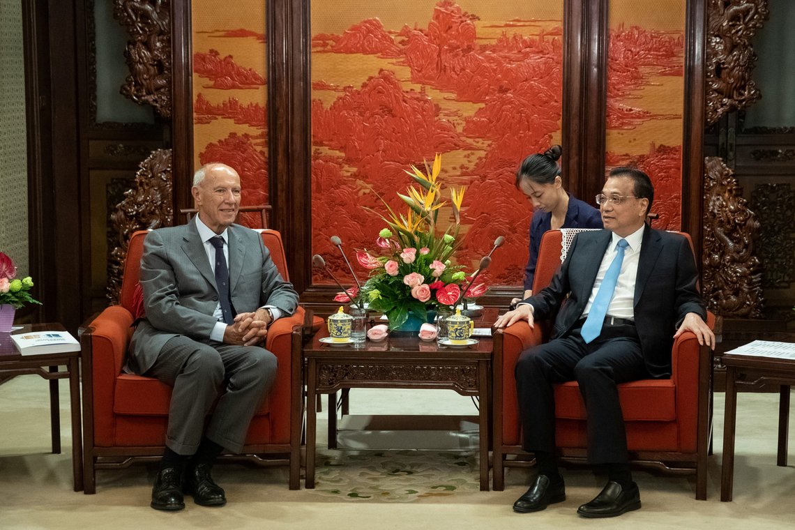 Chinese Premier Li Keqiang meets with the World Intellectual Property Organization (WIPO) Director General Francis Gurry at the Zhongnanhai leadership compound in Beijing, China, August 28, 2018. Roman Pilipey/Pool via REUTERS Chinese Premier Li Keqiang meets with the World Intellectual Property Organization (WIPO) Director General Francis Gurry at the Zhongnanhai leadership compound in Beijing, China, August 28, 2018. Roman Pilipey/Pool via REUTERS