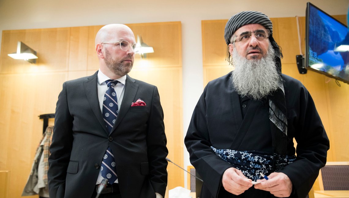 Oslo 20191028.
Rettsmøte for behandling av vilkårene for utlevering av Najumuddin Faraj Ahmad. Forvarer Brynjar Meling tv.
Foto: Terje Pedersen / NTB scanpix Oslo 20191028.
Rettsmøte for behandling av vilkårene for utlevering av Najumuddin Faraj Ahmad. Forvarer Brynjar Meling tv.
Foto: Terje Pedersen / NTB scanpix