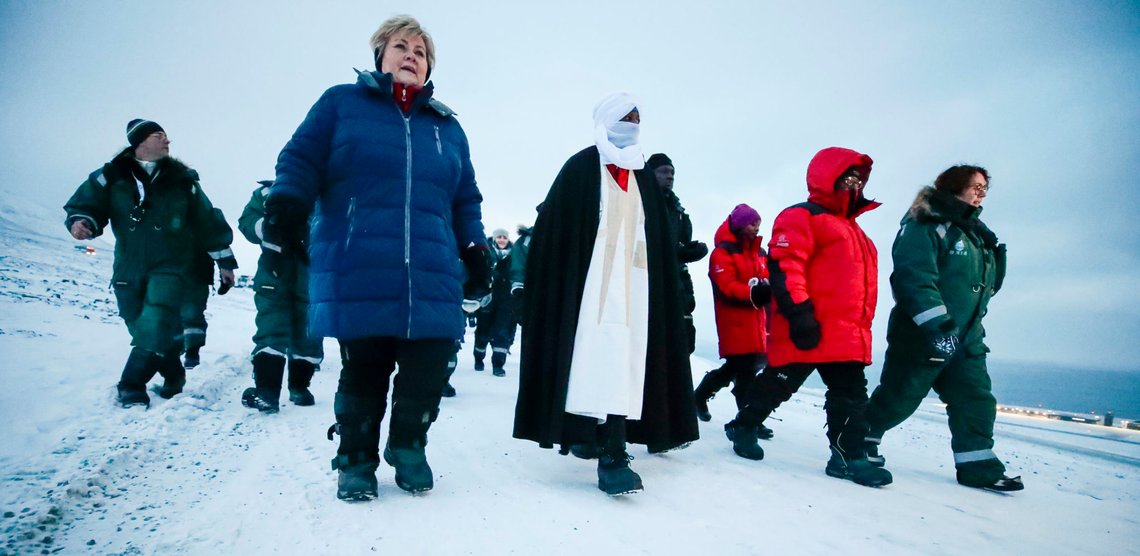 Longyearbyen 20200225.
Statsminister Erna Solberg, Landbruks- og matminister Olaug V. Bollestad (KrF) og Ghanas president Nana Addo Dankwa Akufo-Addo besøker Svalbard globale frøhvelv.
Foto: Lise Åserud / NTB scanpix Longyearbyen 20200225.
Statsminister Erna Solberg, Landbruks- og matminister Olaug V. Bollestad (KrF) og Ghanas president Nana Addo Dankwa Akufo-Addo besøker Svalbard globale frøhvelv.
Foto: Lise Åserud / NTB scanpix