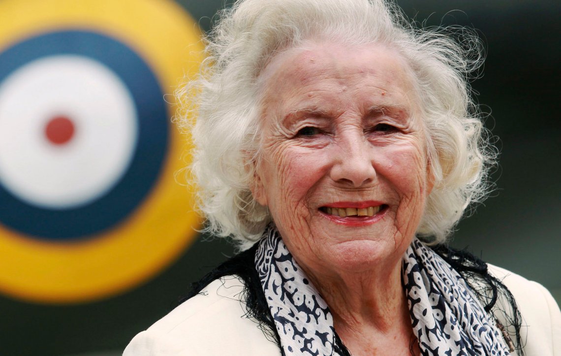 Second World War British Forces Sweetheart Vera Lynn attends the Battle of Britain commemoration outside the Churchill War Rooms in London August 20, 2010. REUTERS/Luke MacGregor (BRITAIN - Tags: CONFLICT MILITARY ANNIVERSARY) Second World War British Forces Sweetheart Vera Lynn attends the Battle of Britain commemoration outside the Churchill War Rooms in London August 20, 2010. REUTERS/Luke MacGregor (BRITAIN - Tags: CONFLICT MILITARY ANNIVERSARY)