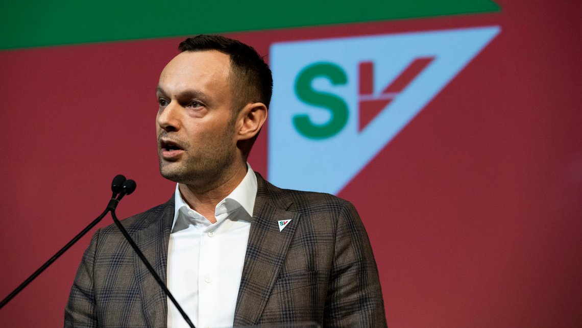 GARDERMOEN 20190330.
Torgeir Knag Fylkesnes ble valgt til ny nestleder under SVs landsmøte 2019 på Gardermoen, lørdag.
Foto: Berit Roald / NTB scanpix GARDERMOEN 20190330.
Torgeir Knag Fylkesnes ble valgt til ny nestleder under SVs landsmøte 2019 på Gardermoen, lørdag.
Foto: Berit Roald / NTB scanpix