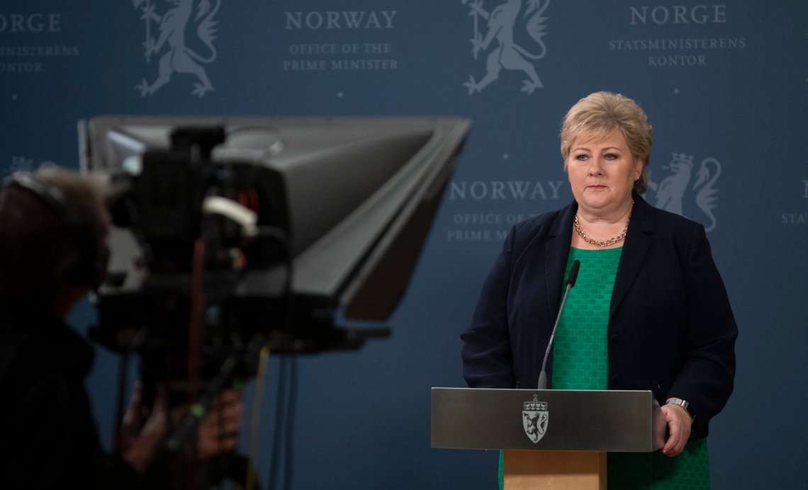Oslo 20200318.
Statsminister Erna Solberg taler til nasjonen om korona utbruddet onsdag.
Foto: Terje Bendiksby / NTB scanpix Oslo 20200318.
Statsminister Erna Solberg taler til nasjonen om korona utbruddet onsdag.
Foto: Terje Bendiksby / NTB scanpix