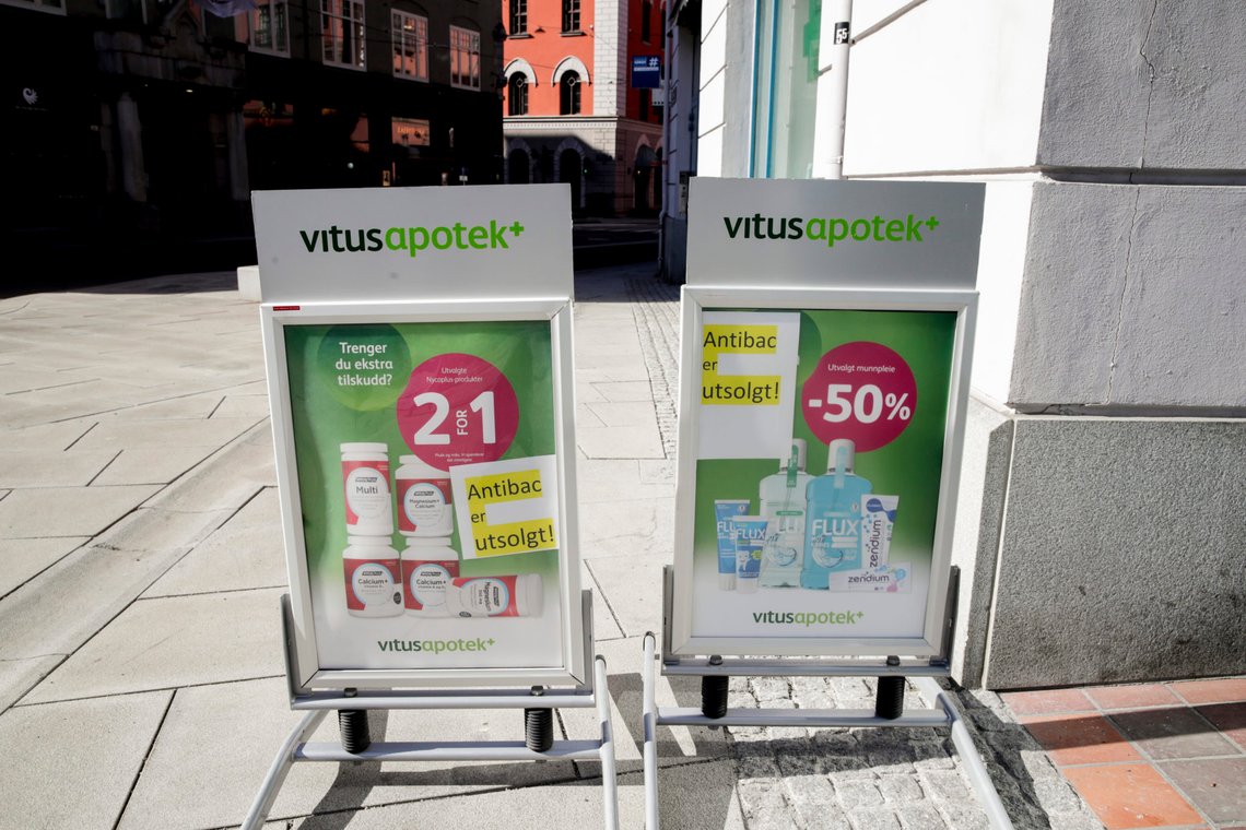 Oslo 20200317.
Utsolgt for Antibac på apoteket Vitus ved Professor Aschehougs plass i Oslo.
Foto: Vidar Ruud / NTB scanpix Oslo 20200317.
Utsolgt for Antibac på apoteket Vitus ved Professor Aschehougs plass i Oslo.
Foto: Vidar Ruud / NTB scanpix