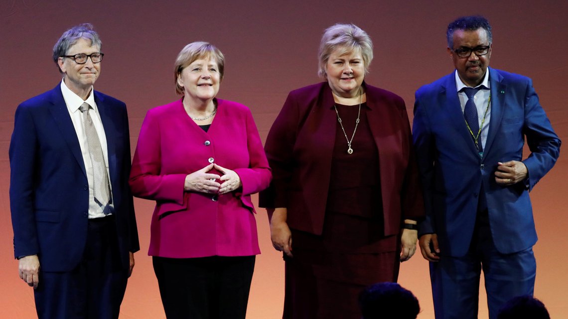 Microsoft Founder Bill Gates, German Chancellor Angela Merkel, Prime Minister of Norway, Erna Solberg and Tedros Adhanom, Director-General of World Health Organization (WHO) pose for a family photo at the 10th World Health Summit 2018 event in Berlin, Germany, October 16, 2018. REUTERS/Fabrizio Bensch Microsoft Founder Bill Gates, German Chancellor Angela Merkel, Prime Minister of Norway, Erna Solberg and Tedros Adhanom, Director-General of World Health Organization (WHO) pose for a family photo at the 10th World Health Summit 2018 event in Berlin, Germany, October 16, 2018. REUTERS/Fabrizio Bensch