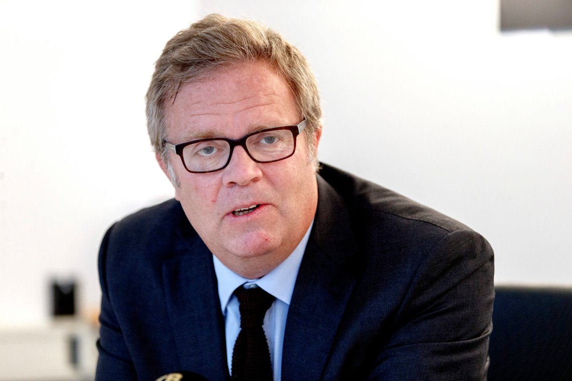 Oslo 20160523.
Norsk Redaktørforening (NR), Norsk Presseforbund (NP) og Norsk Journalistlag (NJ) trer inn som partshjelpere i saken Edward Snowden har anlagt mot den norske stat ved Justisdepartementet. Det kom frem på en pressekonferanse i Oslo Mandag.
På bildet Advokat Jon Wessel-Aas ved Bing Hodneland Advokatselskap DA er prosessfullmektig i saken på vegne av de tre organisasjonene.
Foto: Gorm Kallestad / NTB scanpix Oslo 20160523.
Norsk Redaktørforening (NR), Norsk Presseforbund (NP) og Norsk Journalistlag (NJ) trer inn som partshjelpere i saken Edward Snowden har anlagt mot den norske stat ved Justisdepartementet. Det kom frem på en pressekonferanse i Oslo Mandag.
På bildet Advokat Jon Wessel-Aas ved Bing Hodneland Advokatselskap DA er prosessfullmektig i saken på vegne av de tre organisasjonene.
Foto: Gorm Kallestad / NTB scanpix