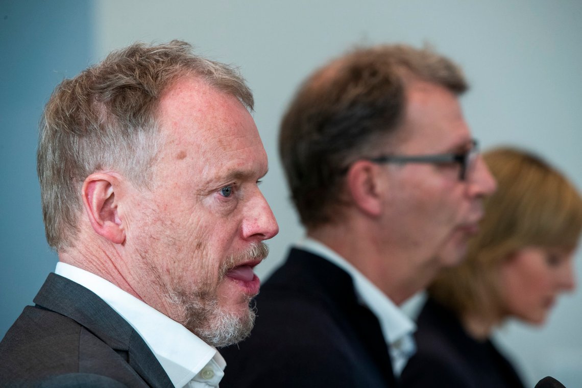 Oslo 20200311.
Byrådsleder Raymond Johansen, helsebyråd Robert Steen og oppvekst- og kunnskapsbyråd Inga Marte Thorkildsen vil orientere om håndtering av koronaviruset og presentere nye tiltak knyttet til koronasmitte i Oslo.
Foto: Terje Pedersen / NTB scanpix Oslo 20200311.
Byrådsleder Raymond Johansen, helsebyråd Robert Steen og oppvekst- og kunnskapsbyråd Inga Marte Thorkildsen vil orientere om håndtering av koronaviruset og presentere nye tiltak knyttet til koronasmitte i Oslo.
Foto: Terje Pedersen / NTB scanpix