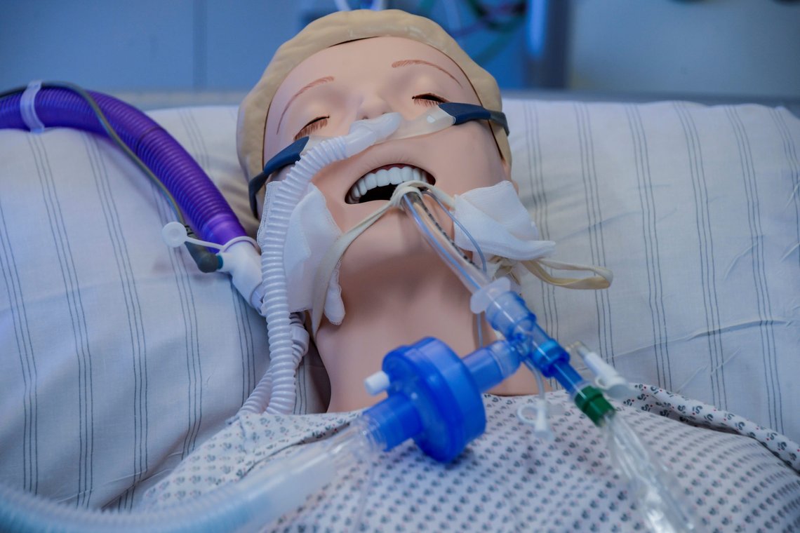 A respirator system is for training reasons attached to a dummy at the intensive care unit of the University Medical Center Hamburg-Eppendorf in Hamburg, Germany, March 25, 2020, as the spread of the coronavirus disease (COVID-19) continues. Axel Heimken/Pool via REUTERS A respirator system is for training reasons attached to a dummy at the intensive care unit of the University Medical Center Hamburg-Eppendorf in Hamburg, Germany, March 25, 2020, as the spread of the coronavirus disease (COVID-19) continues. Axel Heimken/Pool via REUTERS