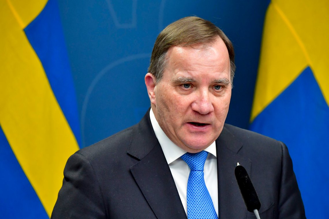 Stockholm, Sverige 20200331.
Sveriges statsminister Stefan Löfven på tirsdagens pressekonferanse der det ble opplyst at myndighetene innfører besøksforbud på aldershjem som følge av spredningen av koronaviruset.
Foto: Jonas Ekströmer/TT / NTB scanpix Stockholm, Sverige 20200331.
Sveriges statsminister Stefan Löfven på tirsdagens pressekonferanse der det ble opplyst at myndighetene innfører besøksforbud på aldershjem som følge av spredningen av koronaviruset.
Foto: Jonas Ekströmer/TT / NTB scanpix