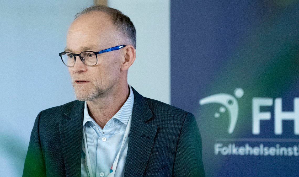Oslo 20200307.
Fagdirektør i FHI, Frode Forland under en pressebrief med Helsedirektoratet og Folkehelseinstituttet om koronavirus-situasjonen i Norge lørdag kveld.
Foto: Fredrik Hagen / NTB scanpix Oslo 20200307.
Fagdirektør i FHI, Frode Forland under en pressebrief med Helsedirektoratet og Folkehelseinstituttet om koronavirus-situasjonen i Norge lørdag kveld.
Foto: Fredrik Hagen / NTB scanpix