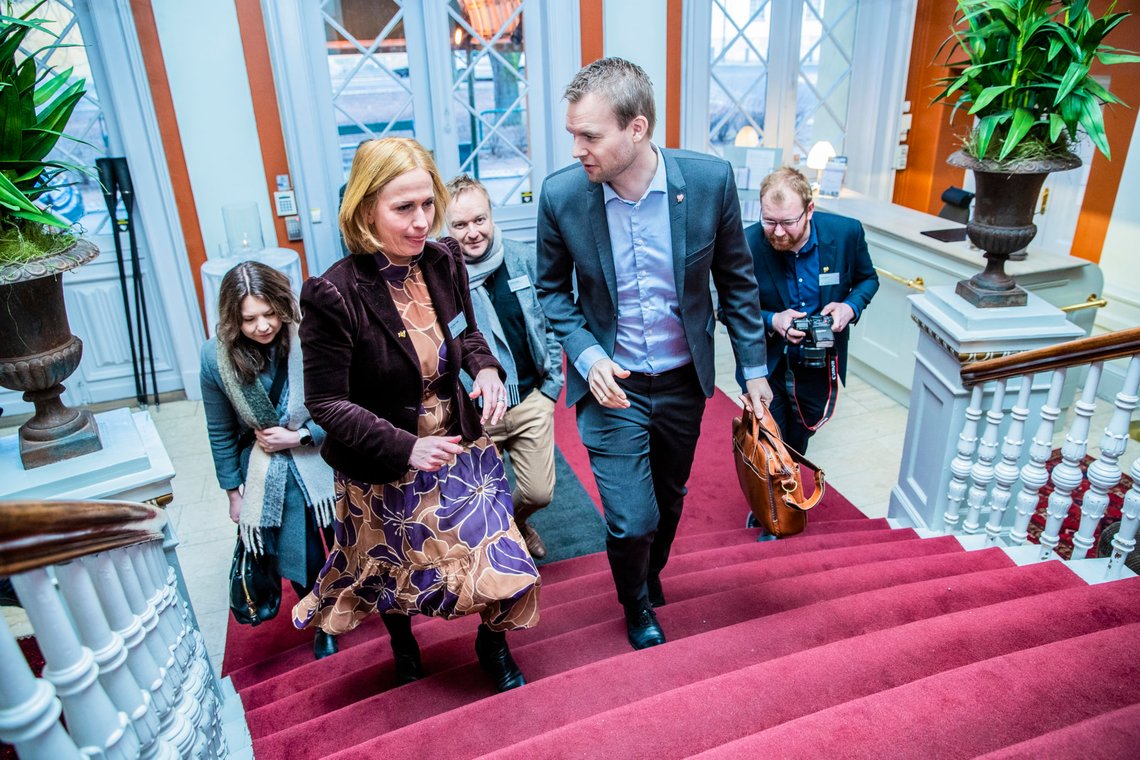 Oslo 20200212.
Barne- og familieminister Kjell Ingolf Ropstad og barneombud Inga Bejer Engh på Barneombudets høynivåmøte om en tryggere digital hverdag.
Foto: Stian Lysberg Solum / NTB scanpix Oslo 20200212.
Barne- og familieminister Kjell Ingolf Ropstad og barneombud Inga Bejer Engh på Barneombudets høynivåmøte om en tryggere digital hverdag.
Foto: Stian Lysberg Solum / NTB scanpix