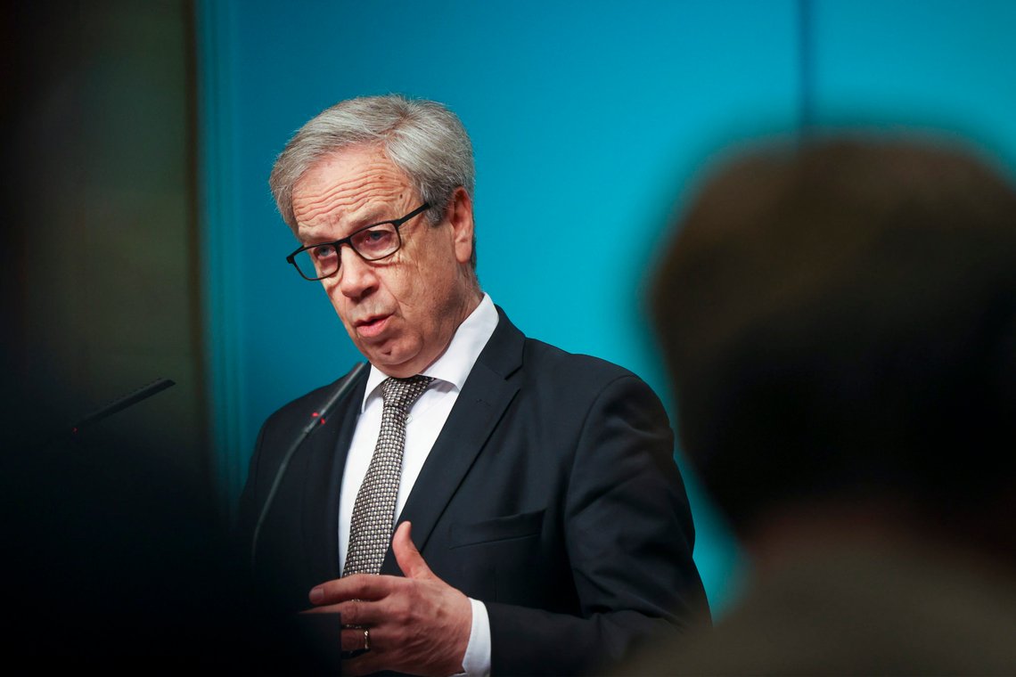 Oslo 20200313.
Sentralbanksjef Øystein Olsen vil innlede om Norges Banks beslutninger om å redusere styringsrenta på en pressekonferanse, de reduserer styringsrenten med 0,5 prosentpoeng til 1 prosent.
Foto: Ørn E. Borgen / NTB scanpix Oslo 20200313.
Sentralbanksjef Øystein Olsen vil innlede om Norges Banks beslutninger om å redusere styringsrenta på en pressekonferanse, de reduserer styringsrenten med 0,5 prosentpoeng til 1 prosent.
Foto: Ørn E. Borgen / NTB scanpix