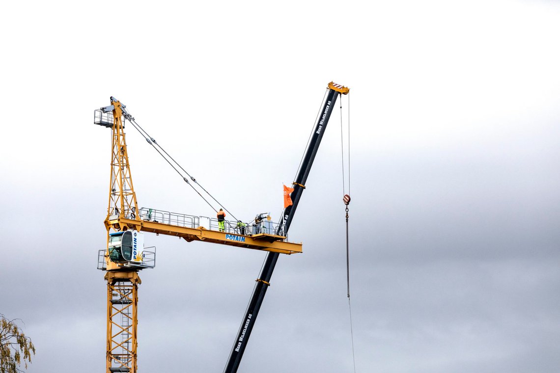 Trondheim 20171004.
Byggekran og kran i Trondheim.
Foto: Gorm Kallestad / NTB scanpix Trondheim 20171004.
Byggekran og kran i Trondheim.
Foto: Gorm Kallestad / NTB scanpix