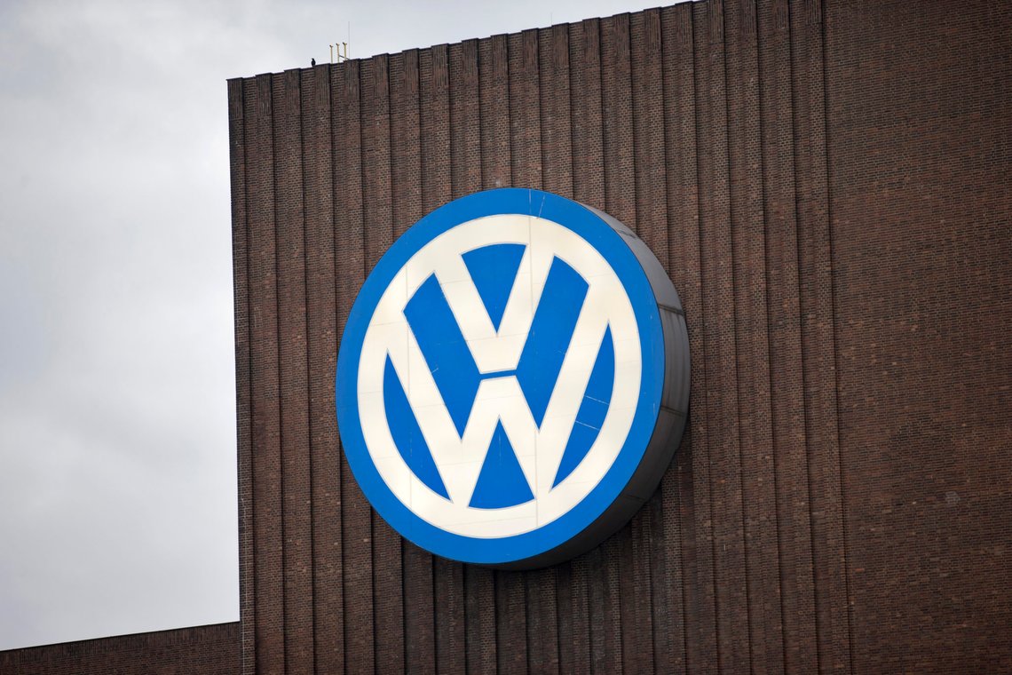 A lone bird sits atop of the Volkswagen power plant in Wolfsburg September 22, 2015. Martin Winterkorn's days as head of Volkswagen AG appeared numbered on Tuesday after the German carmaker said a scandal over falsified vehicle emission tests in the United States could affect 11 million of its cars worldwide. Shares in Europe's biggest carmaker plunged almost 20 percent on Monday after it admitted using software that deceived U.S. regulators measuring toxic emissions in some of its diesel cars. REUTERS/Axel Schmidt TPX IMAGES OF THE DAY A lone bird sits atop of the Volkswagen power plant in Wolfsburg September 22, 2015. Martin Winterkorn's days as head of Volkswagen AG appeared numbered on Tuesday after the German carmaker said a scandal over falsified vehicle emission tests in the United States could affect 11 million of its cars worldwide. Shares in Europe's biggest carmaker plunged almost 20 percent on Monday after it admitted using software that deceived U.S. regulators measuring toxic emissions in some of its diesel cars. REUTERS/Axel Schmidt TPX IMAGES OF THE DAY