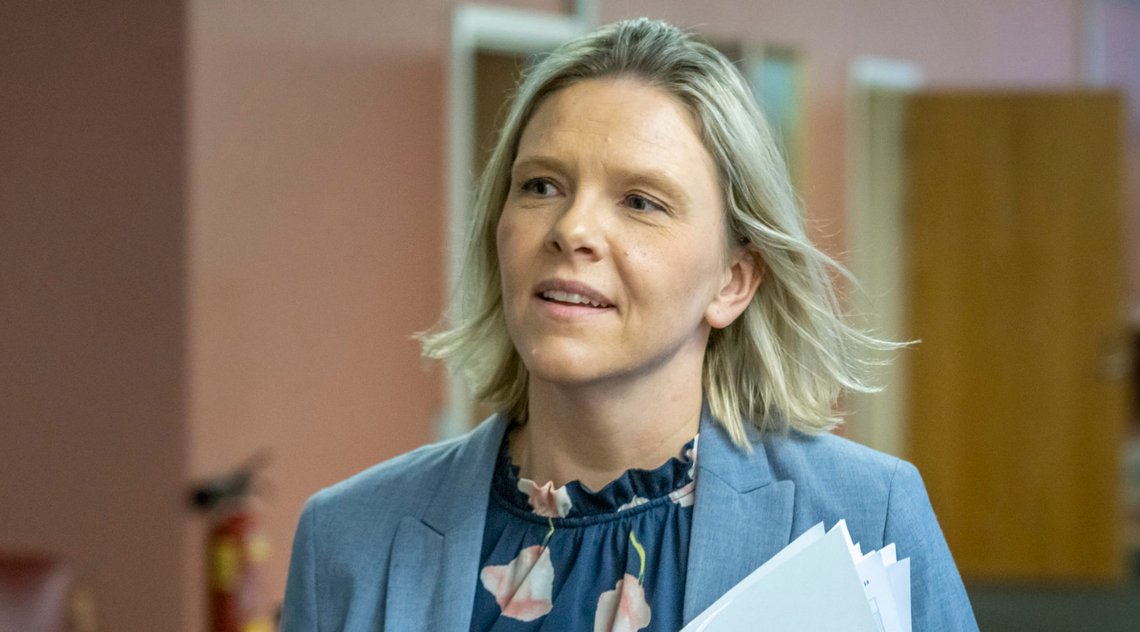 Oslo 20200609.
Regjeringspartiene Høyre, KrF og Venstre forhandler med Frp om revidert budsjett og koronatiltakene i fase 3. Finanspolitisk talsperson i Frp Sylvi Listhaug før møtet i Statsrådssalen på Stortinget tirsdag.
Foto: Ole Berg-Rusten / NTB scanpix Oslo 20200609.
Regjeringspartiene Høyre, KrF og Venstre forhandler med Frp om revidert budsjett og koronatiltakene i fase 3. Finanspolitisk talsperson i Frp Sylvi Listhaug før møtet i Statsrådssalen på Stortinget tirsdag.
Foto: Ole Berg-Rusten / NTB scanpix