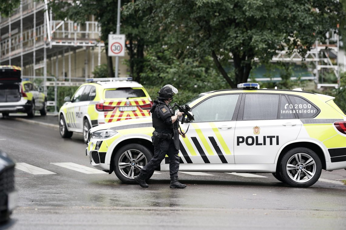 Oslo 20200728.
Politet er på stedet etter melding om at en person er skutt i en leilighet på Carl Berner i Oslo.
Foto: Stian Lysberg Solum / NTB scanpix Oslo 20200728.
Politet er på stedet etter melding om at en person er skutt i en leilighet på Carl Berner i Oslo.
Foto: Stian Lysberg Solum / NTB scanpix