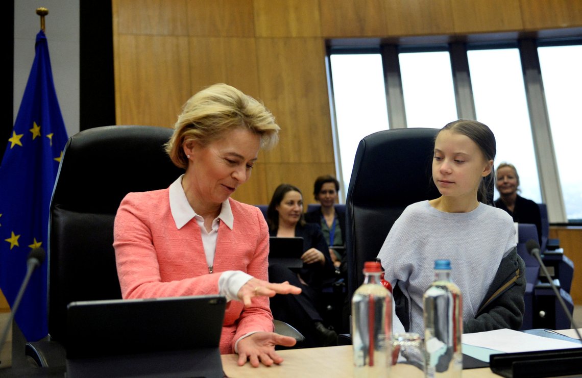 FILE PHOTO: European Commission President Ursula Von der Leyen reacts as she attends a meeting with Swedish climate activist Greta Thunberg and European Commissioners at the European Commission in Brussels, Belgium, March 4, 2020. REUTERS/Johanna Geron/File Photo FILE PHOTO: European Commission President Ursula Von der Leyen reacts as she attends a meeting with Swedish climate activist Greta Thunberg and European Commissioners at the European Commission in Brussels, Belgium, March 4, 2020. REUTERS/Johanna Geron/File Photo