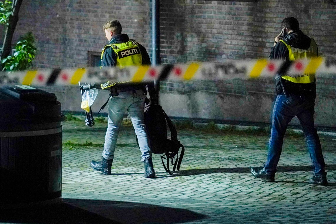 ** Mangler jobid/eller feil **
Oslo 20200814.
Det ble natt til fredag avfyrt skudd mot en leilighet på Bjølsen i Oslo.
Foto: Fredrik Hagen / NTB scanpix ** Mangler jobid/eller feil **
Oslo 20200814.
Det ble natt til fredag avfyrt skudd mot en leilighet på Bjølsen i Oslo.
Foto: Fredrik Hagen / NTB scanpix