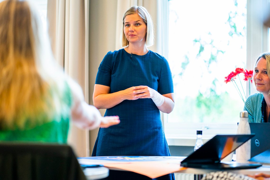 Bærum 20200814.
Kunnskapsminister Guri Melby (V) møter lærere på Haslum skole i Bærum fredag for å snakke om fagfornyelsen og andre skolestart-relevante tema.
Foto: Håkon Mosvold Larsen / NTB scanpix Bærum 20200814.
Kunnskapsminister Guri Melby (V) møter lærere på Haslum skole i Bærum fredag for å snakke om fagfornyelsen og andre skolestart-relevante tema.
Foto: Håkon Mosvold Larsen / NTB scanpix