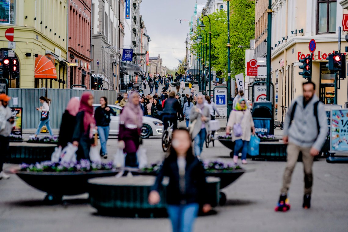 Oslo 20200502.
Etter at mange butikker i Oslo har vært koronastengt åpner de så smått i sentrum igjen.
Foto: Stian Lysberg Solum / NTB scanpix Oslo 20200502.
Etter at mange butikker i Oslo har vært koronastengt åpner de så smått i sentrum igjen.
Foto: Stian Lysberg Solum / NTB scanpix