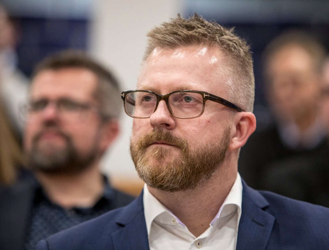 Oslo 20181218.
Hans-Erik Skjæggerud, 1. nestleder i YS var tilstede da arbeidsminister Anniken Hauglie (H) presenterte den nye IA-avtalen på en pressekonferanse tirsdag.
Foto: Ole Berg-Rusten / NTB Scanpix Oslo 20181218.
Hans-Erik Skjæggerud, 1. nestleder i YS var tilstede da arbeidsminister Anniken Hauglie (H) presenterte den nye IA-avtalen på en pressekonferanse tirsdag.
Foto: Ole Berg-Rusten / NTB Scanpix