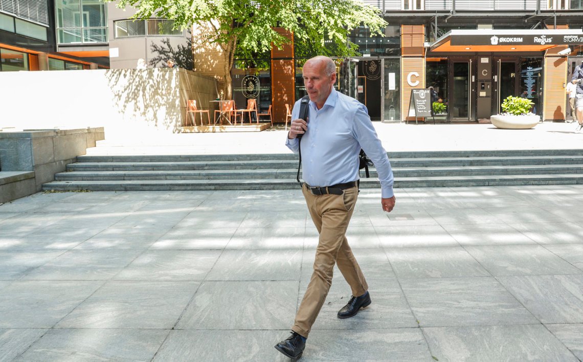 Oslo 20200623.
Den siktede ordførerens forsvarer, Geir Lippestad, kommenterer økokrim-saken der Ap-ordføreren i Nittedal og flere andre er siktet for grov korrupsjon.
Foto: Terje Bendiksby / NTB Geir Lippestad