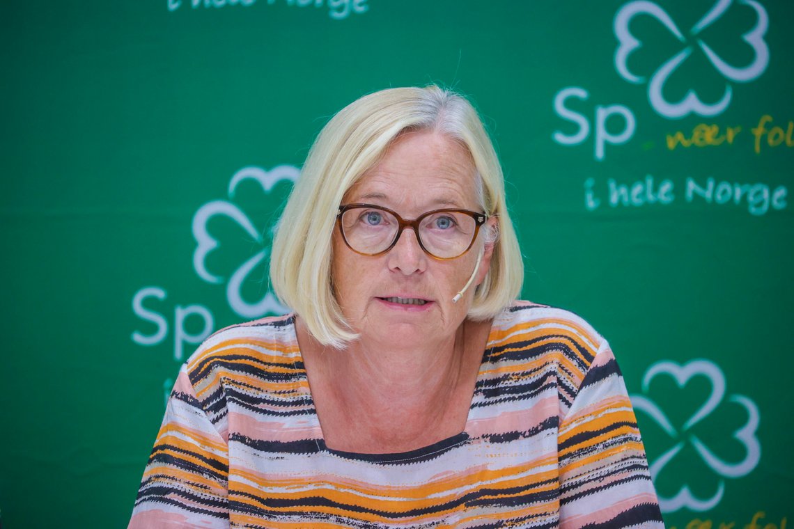 Oslo 20200625.
Parlamentarisk leder i Senterpartiet, Marit Arnstad, under Senterpartiets oppsummerende pressekonferanse.
Foto: Ørn E. Borgen / NTB scanpix Oslo 20200625.
Parlamentarisk leder i Senterpartiet, Marit Arnstad, under Senterpartiets oppsummerende pressekonferanse.
Foto: Ørn E. Borgen / NTB scanpix