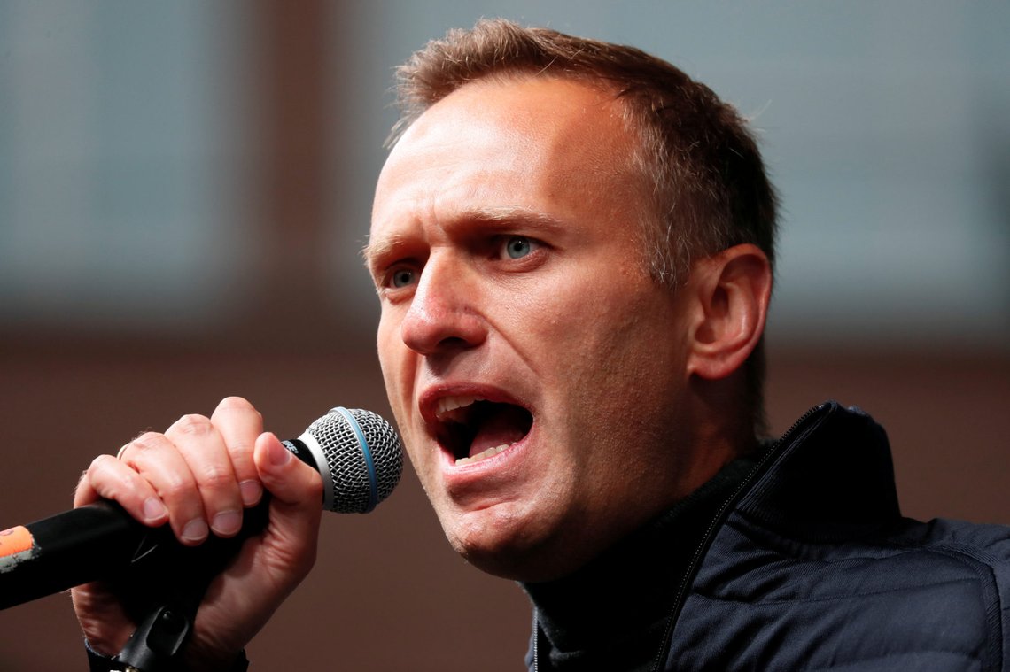 FILE PHOTO: Russian opposition leader Alexei Navalny delivers a speech during a rally to demand the release of jailed protesters, who were detained during opposition demonstrations for fair elections, in Moscow, Russia September 29, 2019. REUTERS/Shamil Zhumatov/File Photo FILE PHOTO: Russian opposition leader Alexei Navalny delivers a speech during a rally to demand the release of jailed protesters, who were detained during opposition demonstrations for fair elections, in Moscow, Russia September 29, 2019. REUTERS/Shamil Zhumatov/File Photo