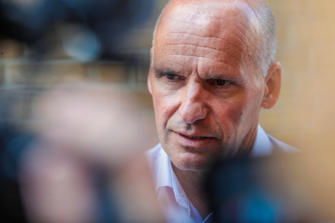 Oslo 20200623.
Den siktede ordførerens forsvarer, Geir Lippestad, kommenterer økokrim-saken der Ap-ordføreren i Nittedal og flere andre er siktet for grov korrupsjon.
Foto: Terje Bendiksby / NTB Oslo 20200623.
Den siktede ordførerens forsvarer, Geir Lippestad, kommenterer økokrim-saken der Ap-ordføreren i Nittedal og flere andre er siktet for grov korrupsjon.
Foto: Terje Bendiksby / NTB