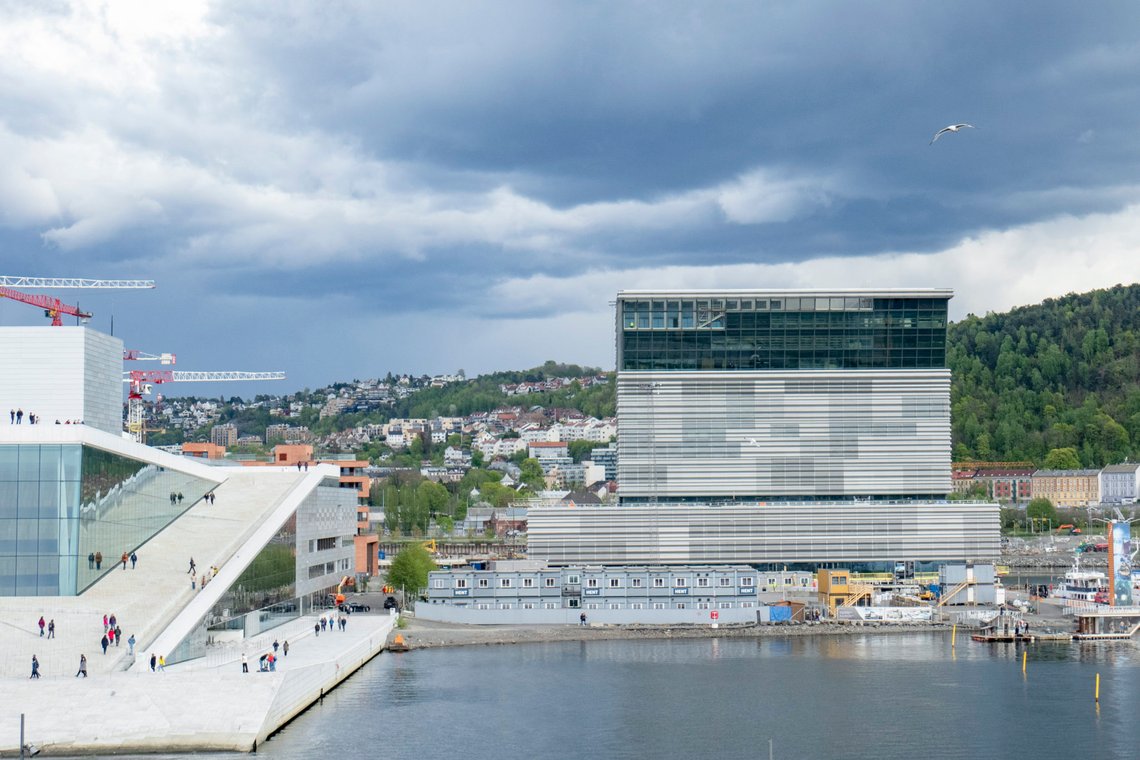 Oslo 20190503.
Operahuset t.v. og Lambda, det nye Munchmuseet, i Bjørvika. Lambda skal etter planen åpne i 2020.
Foto: Paul Kleiven / NTB Oslo 20190503.
Operahuset t.v. og Lambda, det nye Munchmuseet, i Bjørvika. Lambda skal etter planen åpne i 2020.
Foto: Paul Kleiven / NTB