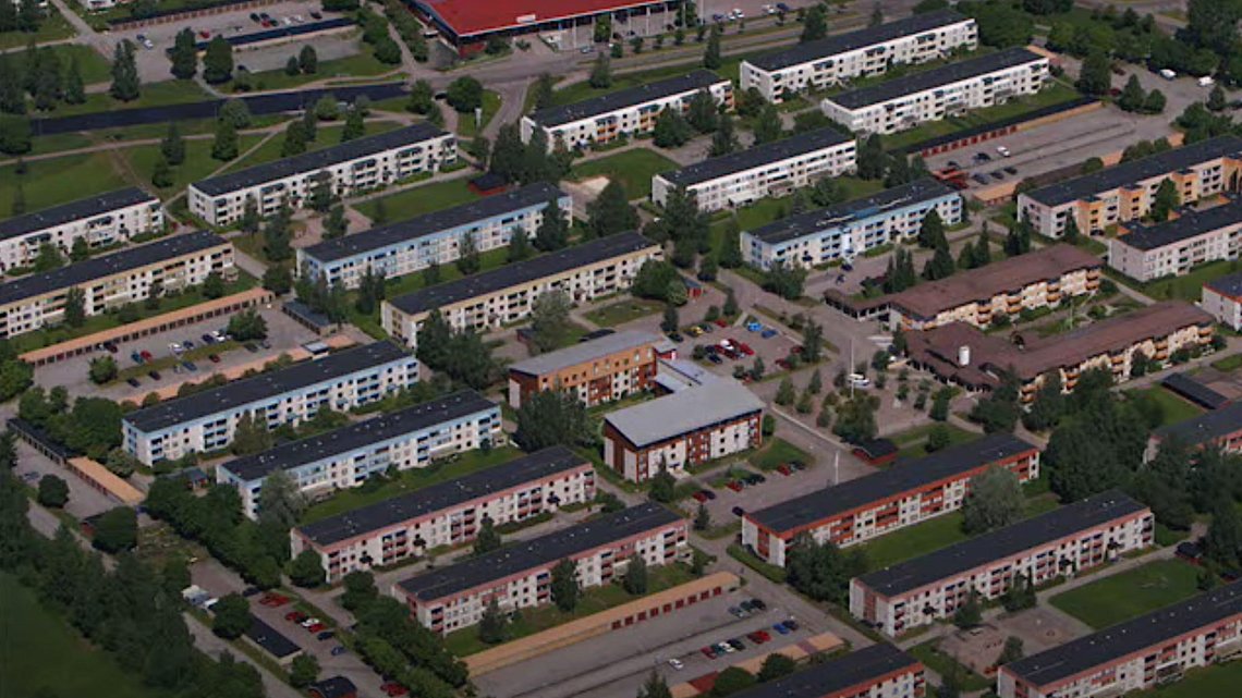 Bydelen Tjärna Ängar i Borlänge. Stillbilde: YouTube. Bydelen Tjärna Ängar i Borlänge. Stillbilde: YouTube.