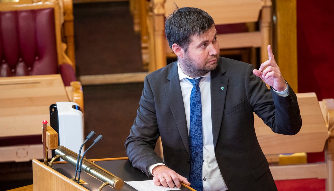 Oslo 20201005.
Geir Pollestad (SP) under Trontaledebatten i stortinget.
Foto: Terje Pedersen / NTB Oslo 20201005.
Geir Pollestad (SP) under Trontaledebatten i stortinget.
Foto: Terje Pedersen / NTB